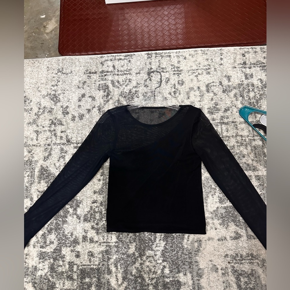 Abercrombie & Fitch Mesh Asymmetrical Top Black Size Small